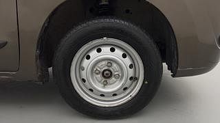 Used 2011 Maruti Suzuki Wagon R 1.0 [2010-2019] LXi Petrol Manual tyres RIGHT FRONT TYRE RIM VIEW