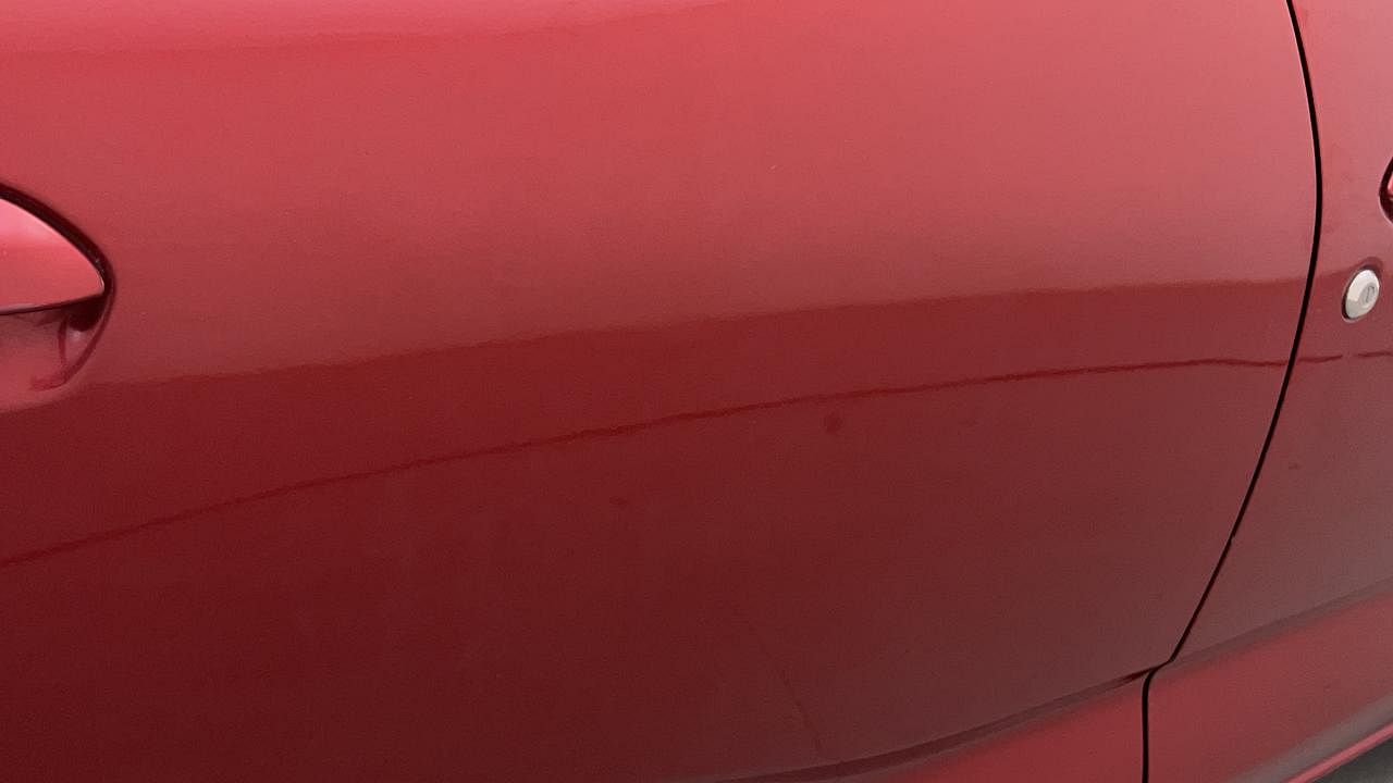 Used 2018 Datsun Redi-GO [2015-2019] T(O) 1.0 AMT Petrol Automatic dents MINOR DENT