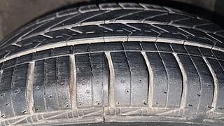 Used 2015 Hyundai Grand i10 [2013-2017] Sportz 1.2 Kappa VTVT Petrol Manual tyres RIGHT FRONT TYRE TREAD VIEW