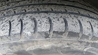 Used 2014 Renault Duster [2012-2015] 110 PS RxL ADVENTURE Diesel Manual tyres LEFT FRONT TYRE TREAD VIEW