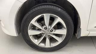 Used 2015 Hyundai Elite i20 [2014-2018] Asta 1.4 CRDI Diesel Manual tyres LEFT FRONT TYRE RIM VIEW