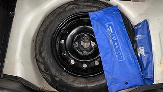 Used 2013 Maruti Suzuki Swift [2011-2017] VXi Petrol Manual tyres SPARE TYRE VIEW