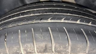 Used 2019 Hyundai Creta [2018-2020] 1.4 S Diesel Manual tyres LEFT REAR TYRE TREAD VIEW
