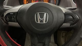 Used 2014 Honda Amaze [2013-2016] 1.2 S i-VTEC Petrol Manual top_features Steering mounted controls