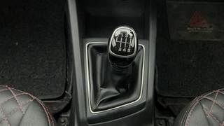 Used 2017 Hyundai Elite i20 [2014-2018] Asta 1.4 CRDI Dual Tone Diesel Manual interior GEAR  KNOB VIEW