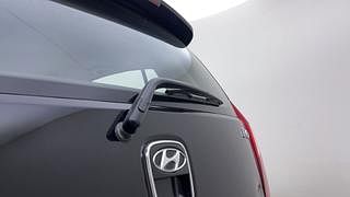Used 2012 Hyundai i10 [2010-2016] Asta (O) AT Petrol Petrol Automatic top_features Rear wiper