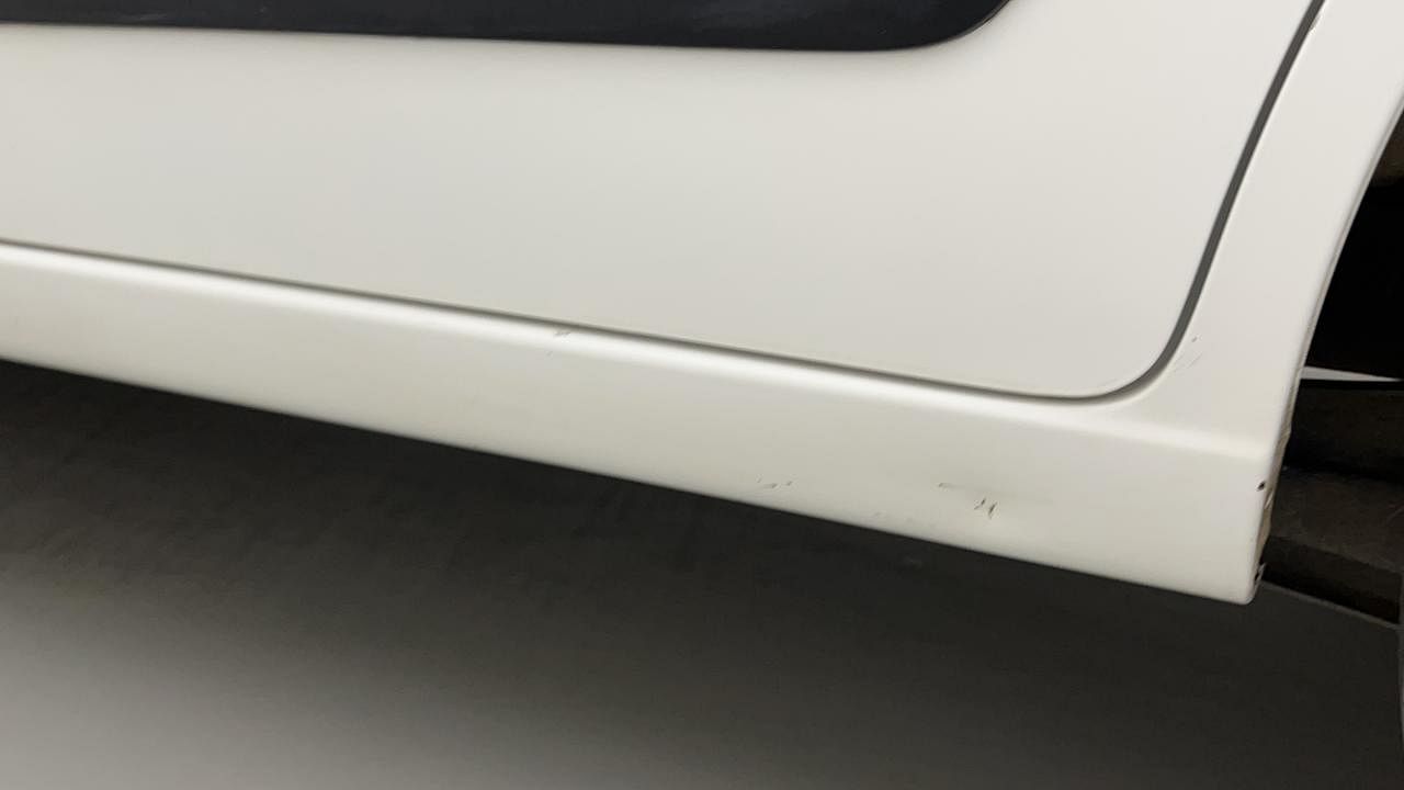 Used 2018 Maruti Suzuki Wagon R 1.0 [2015-2019] VXI AMT Petrol Automatic dents MINOR DENT