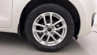 Used 2020 Maruti Suzuki Swift [2017-2021] ZXI Petrol Manual tyres RIGHT FRONT TYRE RIM VIEW