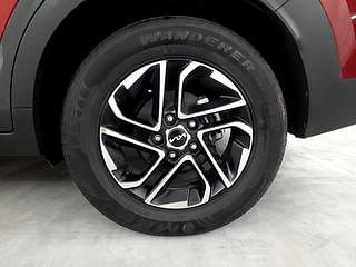 Used 2022 Kia Carens Luxury Plus 1.4 Petrol 6 STR Petrol Manual tyres LEFT REAR TYRE RIM VIEW