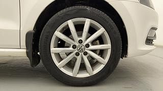 Used 2017 Volkswagen Polo [2015-2019] GT TSI Petrol Automatic tyres RIGHT FRONT TYRE RIM VIEW