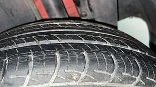 Used 2014 Maruti Suzuki Swift [2011-2017] ZXi Petrol Manual tyres LEFT REAR TYRE TREAD VIEW