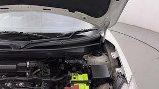 Used 2020 Maruti Suzuki Swift [2017-2021] ZXI Petrol Manual engine ENGINE LEFT SIDE HINGE & APRON VIEW