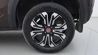 Used 2022 Renault Kiger RXZ Turbo CVT Dual Tone Petrol Automatic tyres LEFT REAR TYRE RIM VIEW