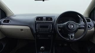 Used 2014 Volkswagen Polo [2010-2014] Highline1.2L (P) Petrol Manual interior DASHBOARD VIEW