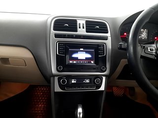 Used 2016 Volkswagen Vento [2015-2019] Highline Diesel AT Diesel Automatic interior MUSIC SYSTEM & AC CONTROL VIEW