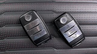 Used 2021 Kia Sonet GTX Plus 1.0 iMT Petrol Manual extra CAR KEY VIEW