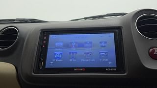 Used 2013 Honda Brio [2011-2016] S MT Petrol Manual top_features Integrated (in-dash) music system