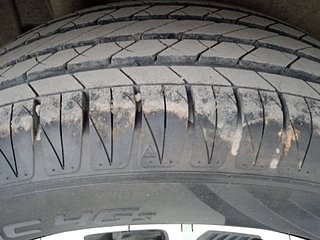 Used 2022 Maruti Suzuki Vitara Brezza [2020-2022] ZXI Plus AT Petrol Automatic tyres RIGHT REAR TYRE TREAD VIEW