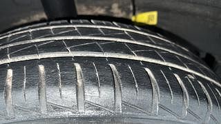 Used 2020 Hyundai Grand i10 Nios Magna 1.2 Kappa VTVT CNG Petrol+cng Manual tyres RIGHT REAR TYRE TREAD VIEW