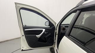 Used 2015 Renault Duster [2012-2015] 85 PS RxL Diesel Manual interior LEFT FRONT DOOR OPEN VIEW