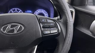 Used 2020 Hyundai Venue [2019-2020] SX(O) 1.4 CRDI Diesel Manual top_features Cruise control
