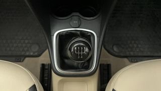 Used 2017 Volkswagen Ameo [2016-2020] Highline1.2L Plus (P) Petrol Manual interior GEAR  KNOB VIEW