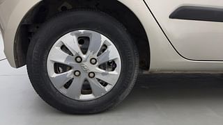 Used 2012 Hyundai i10 [2010-2016] Magna 1.2 Petrol Petrol Manual tyres RIGHT REAR TYRE RIM VIEW