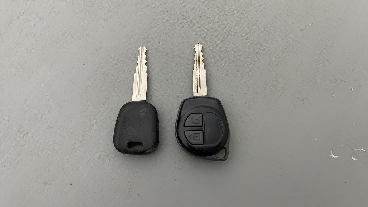 Used 2017 Maruti Suzuki Alto 800 [2016-2019] VXI (O) Petrol Manual extra CAR KEY VIEW