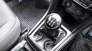 Used 2019 Maruti Suzuki Vitara Brezza [2016-2020] ZDi Plus Diesel Manual interior GEAR  KNOB VIEW