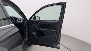 Used 2018 Volkswagen Tiguan [2017-2020] Highline TDI Diesel Automatic interior RIGHT FRONT DOOR OPEN VIEW
