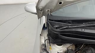 Used 2017 Hyundai Xcent [2017-2019] SX Petrol Petrol Manual engine ENGINE RIGHT SIDE HINGE & APRON VIEW