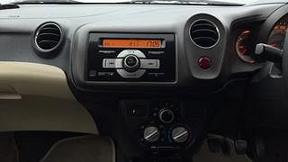 Used 2012 Honda Brio [2011-2016] S(O)MT Petrol Manual interior MUSIC SYSTEM & AC CONTROL VIEW