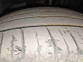 Used 2022 Hyundai i20 N Line N8 1.0 Turbo DCT Petrol Automatic tyres RIGHT FRONT TYRE TREAD VIEW