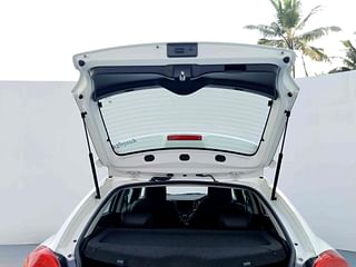 Used 2021 Maruti Suzuki Baleno [2019-2022] Alpha AT Petrol Petrol Automatic interior DICKY DOOR OPEN VIEW