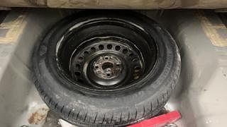 Used 2014 Honda City [2014-2017] VX CVT Petrol Automatic tyres SPARE TYRE VIEW