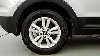 Used 2015 Hyundai Creta [2015-2018] 1.6 SX Plus Auto Diesel Automatic tyres RIGHT REAR TYRE RIM VIEW