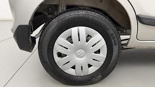 Used 2019 Maruti Suzuki Alto 800 [2016-2019] LXI CNG Petrol+cng Manual tyres RIGHT REAR TYRE RIM VIEW
