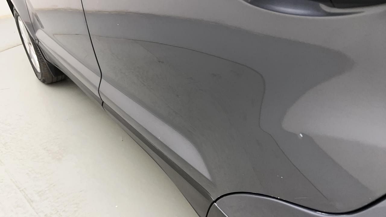Used 2020 Ford EcoSport [2017-2021] Titanium 1.5L TDCi Diesel Manual dents MINOR SCRATCH