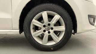Used 2011 Volkswagen Polo [2010-2014] Highline 1.6L (P) Petrol Manual tyres RIGHT FRONT TYRE RIM VIEW