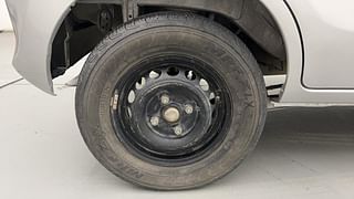 Used 2014 Maruti Suzuki Alto 800 [2012-2016] Lxi Petrol Manual tyres RIGHT REAR TYRE RIM VIEW