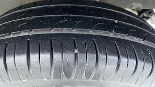 Used 2018 Renault Kwid [2015-2019] 1.0 RXT AMT Opt Petrol Automatic tyres LEFT REAR TYRE TREAD VIEW