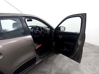 Used 2019 Renault Kwid [2015-2019] RXT Opt Petrol Manual interior RIGHT FRONT DOOR OPEN VIEW