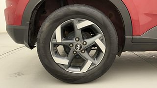 Used 2020 Hyundai Venue [2019-2022] SX 1.0 (O) Turbo iMT Petrol Manual tyres RIGHT REAR TYRE RIM VIEW