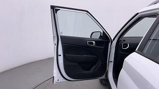 Used 2022 Hyundai Venue [2019-2022] SX 1.5 CRDI Diesel Manual interior LEFT FRONT DOOR OPEN VIEW