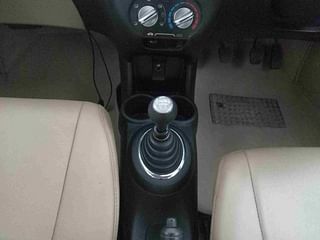 Used 2015 Honda Amaze 1.5L S Diesel Manual interior GEAR  KNOB VIEW