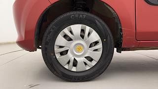 Used 2015 Maruti Suzuki Alto 800 [2012-2016] Vxi Petrol Manual tyres LEFT FRONT TYRE RIM VIEW