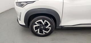 Used 2022 Nissan Magnite XV Premium Turbo CVT Petrol Automatic tyres LEFT FRONT TYRE RIM VIEW