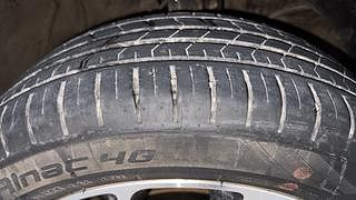 Used 2020 Maruti Suzuki Baleno [2019-2022] Zeta Petrol Petrol Manual tyres RIGHT FRONT TYRE TREAD VIEW