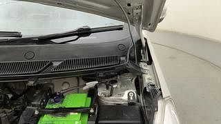 Used 2016 Ford Figo [2015-2019] Trend 1.2 Ti-VCT Petrol Manual engine ENGINE LEFT SIDE HINGE & APRON VIEW