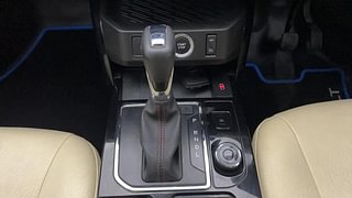 Used 2022 Renault Kiger RXZ Turbo CVT Dual Tone Petrol Automatic interior GEAR  KNOB VIEW